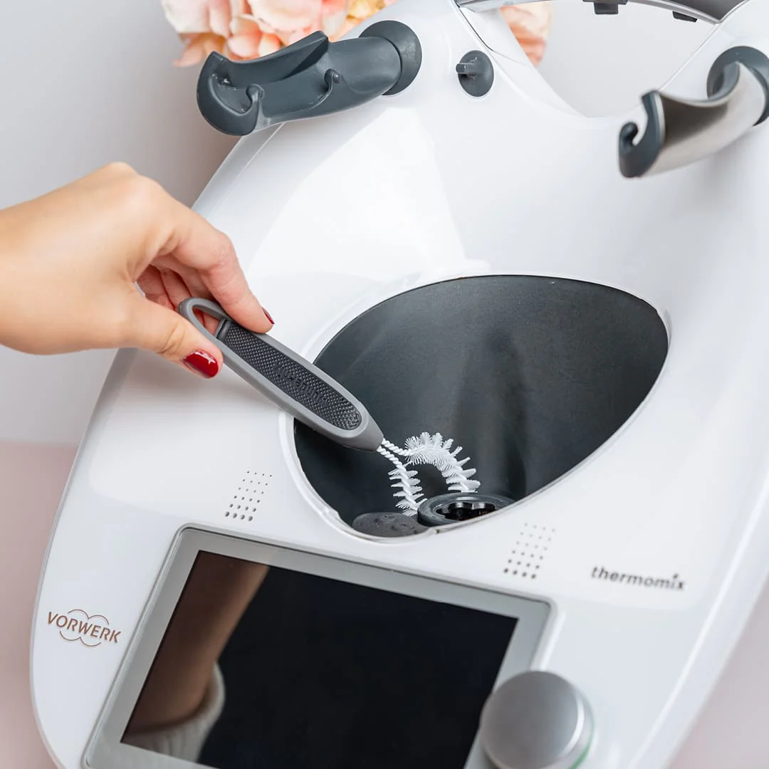WunderBrush® Omega | Reinigungsbürste für Thermomix-Gehäuse - Image 11
